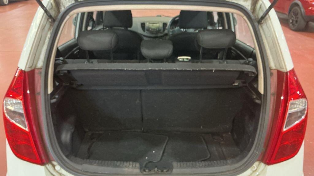 Used Hyundai i10 2012 for sale - 76512466: Photo 6