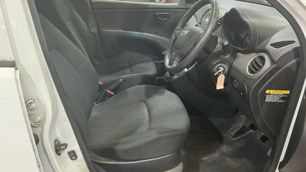 Used Hyundai i10 2012 for sale - 76512466: Photo 8