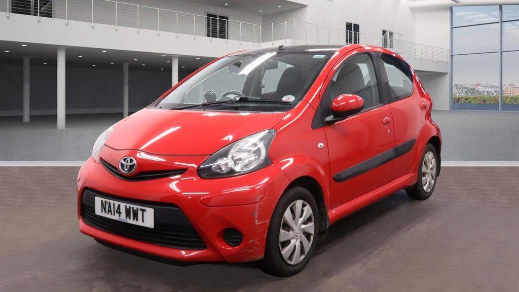 Used Toyota AYGO 2014 for sale - 76472803: Photo 2