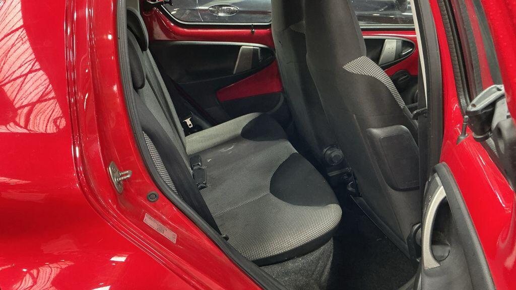 Used Toyota AYGO 2014 for sale - 76472803: Photo 8