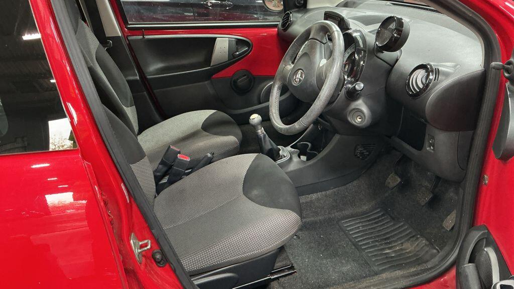 Used Toyota AYGO 2014 for sale - 76472803: Photo 9