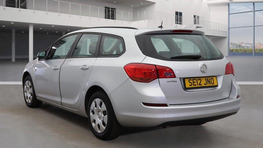 Used Vauxhall Astra 2012 for sale - 76138684: Photo 3
