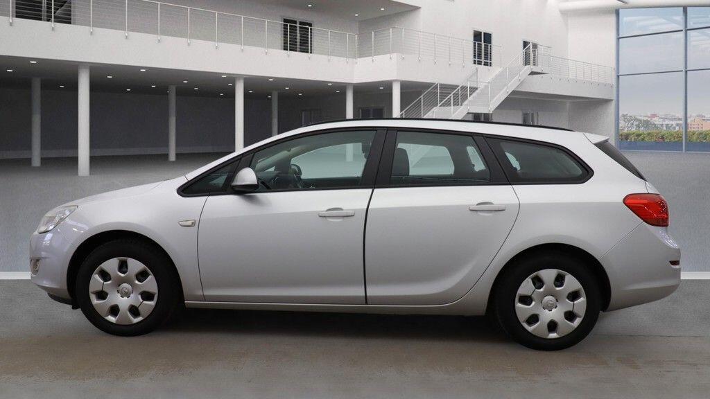 Used Vauxhall Astra 2012 for sale - 76138684: Photo 6