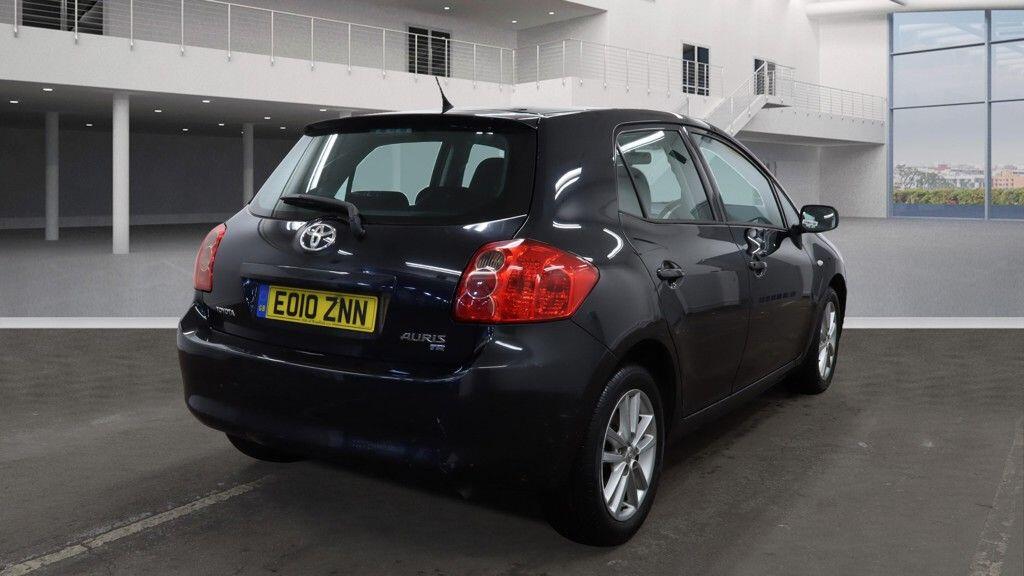Used Toyota Auris 2010 for sale - 76850299: Photo 4