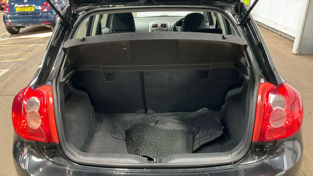 Used Toyota Auris 2010 for sale - 76850299: Photo 7