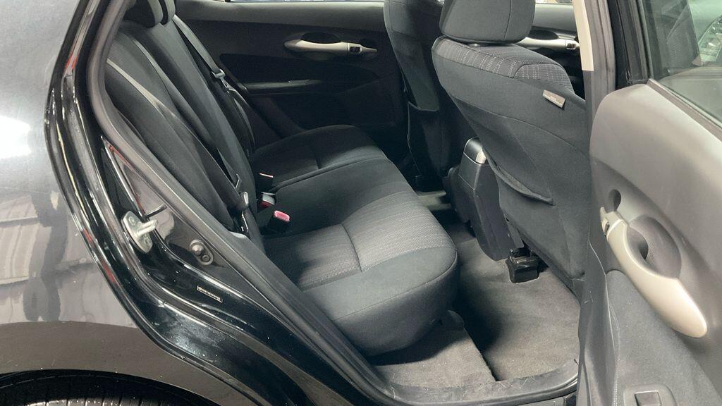 Used Toyota Auris 2010 for sale - 76850299: Photo 8