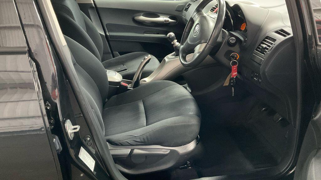 Used Toyota Auris 2010 for sale - 76850299: Photo 9