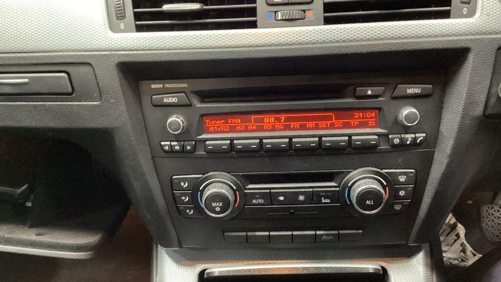 Used BMW 3 Series 2010 for sale - 76850184: Photo 11