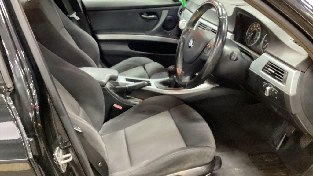 Used BMW 3 Series 2010 for sale - 76850184: Photo 9