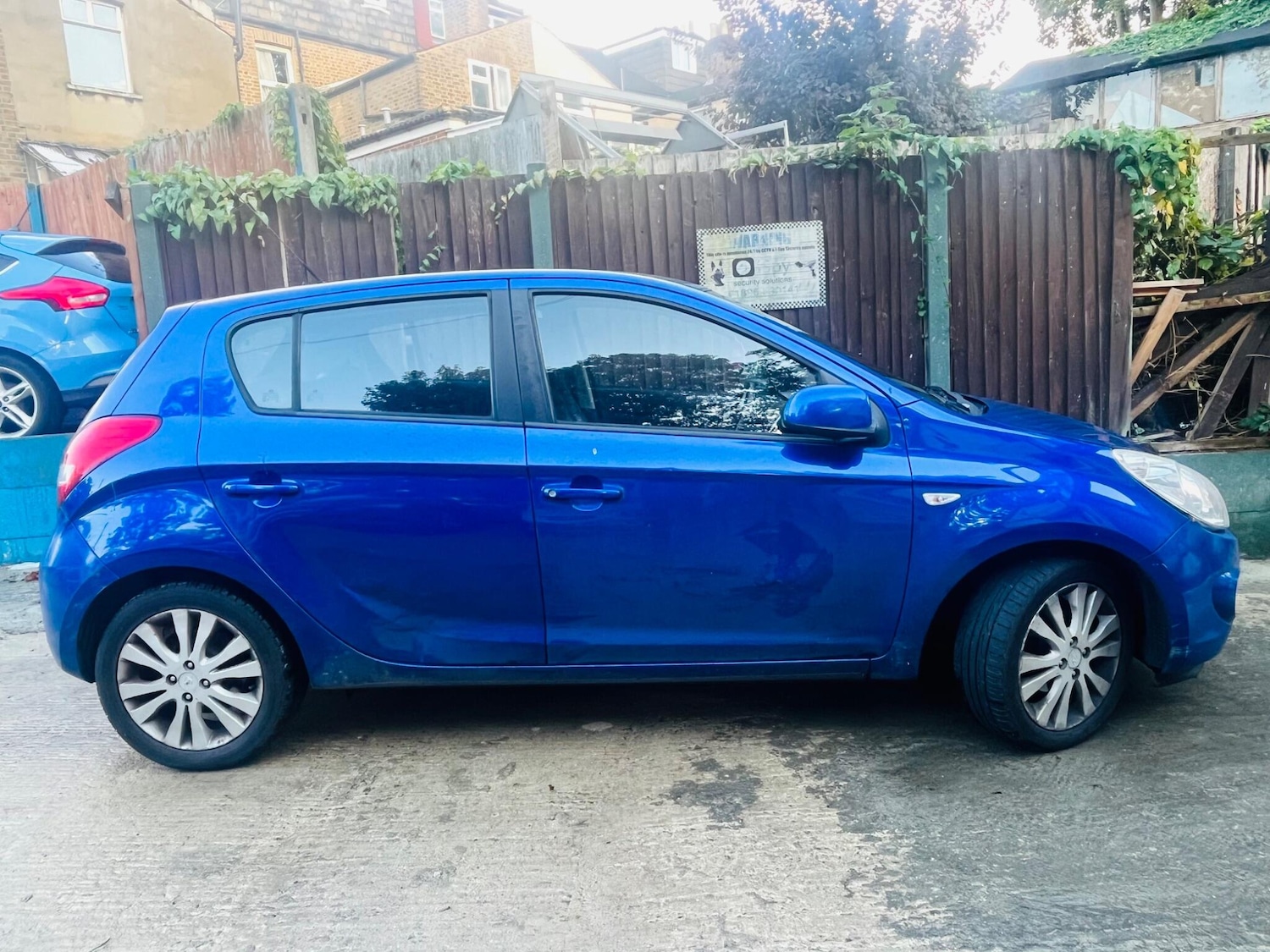 Used Hyundai i20 2011 for sale - 76550637: Photo 3