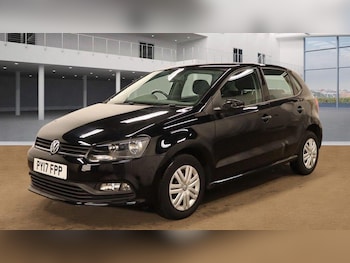 Used Volkswagen Polo 2017 for sale - 76099605: Photo 2