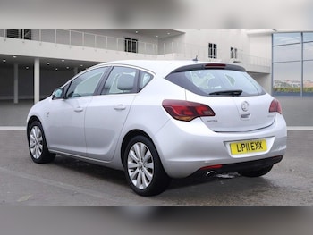 Used Vauxhall Astra 2011 for sale - 76473194: Photo