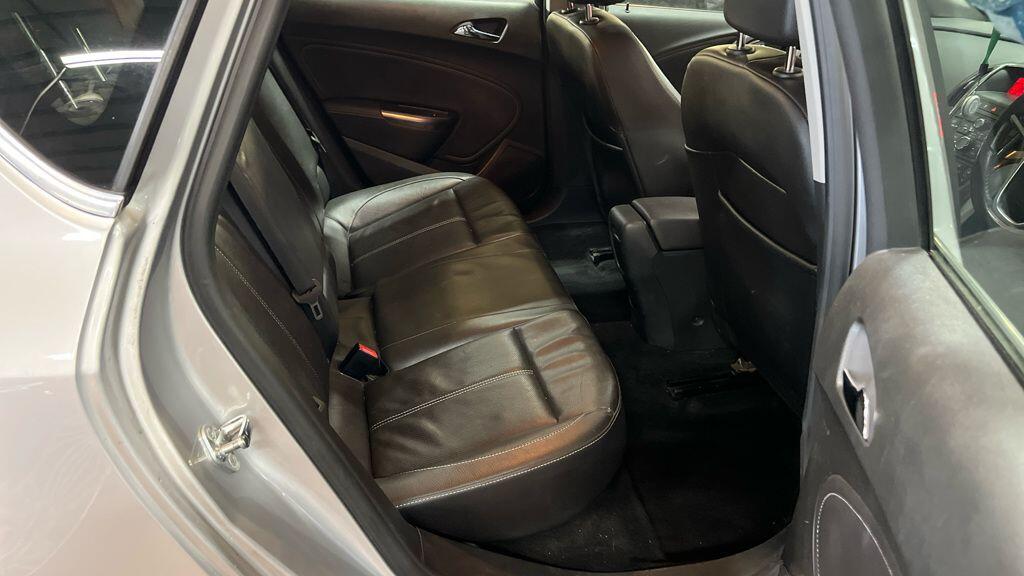 Used Vauxhall Astra for sale - 76473194: Photo 8