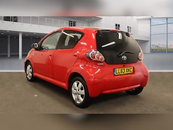 Used Toyota AYGO 2013 for sale - 76036065: Photo