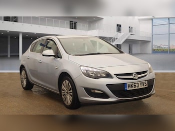 Vauxhall - Astra