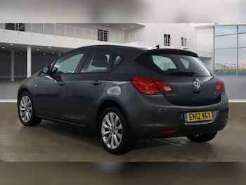 Used Vauxhall Astra 2012 for sale - 76485323: Photo