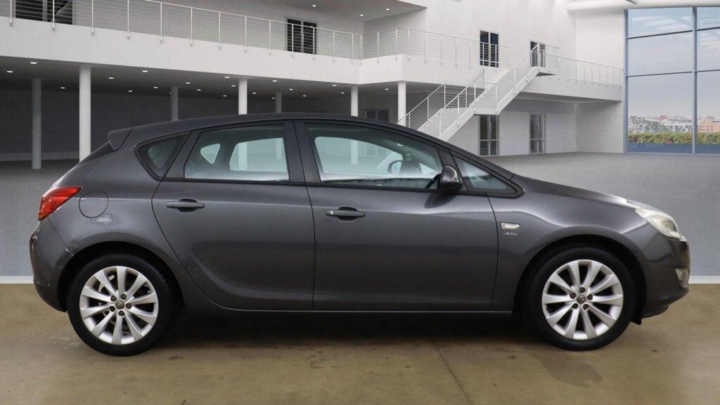 Used Vauxhall Astra for sale - 76485323: Photo 5