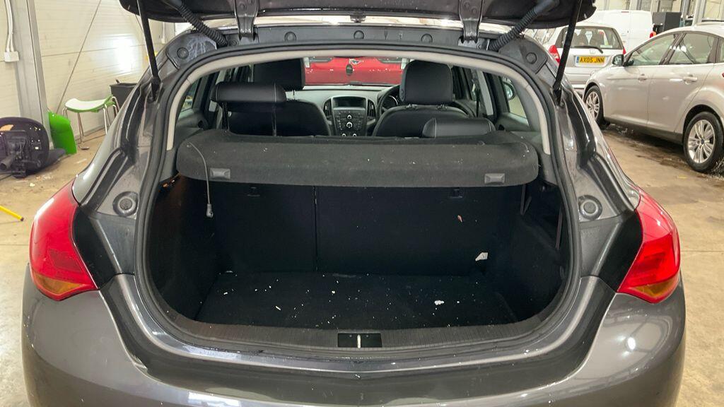 Used Vauxhall Astra for sale - 76485323: Photo 7