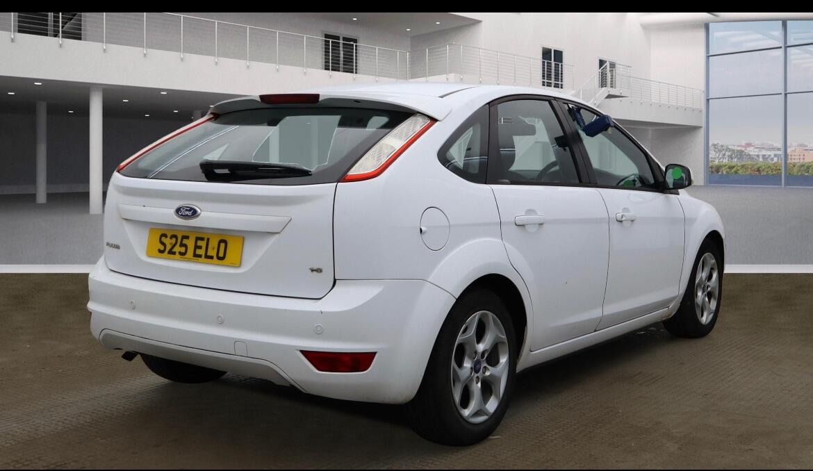 Used Ford Focus 2011 for sale - 76377458: Photo 4