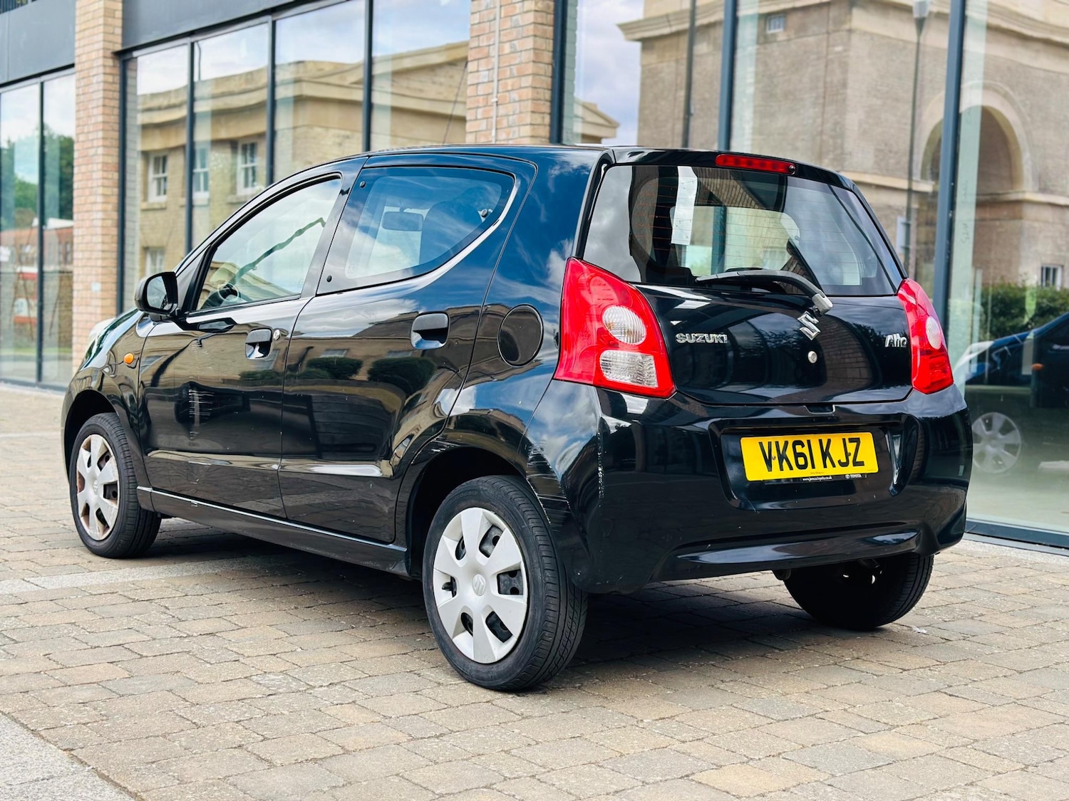 Vehicle 21