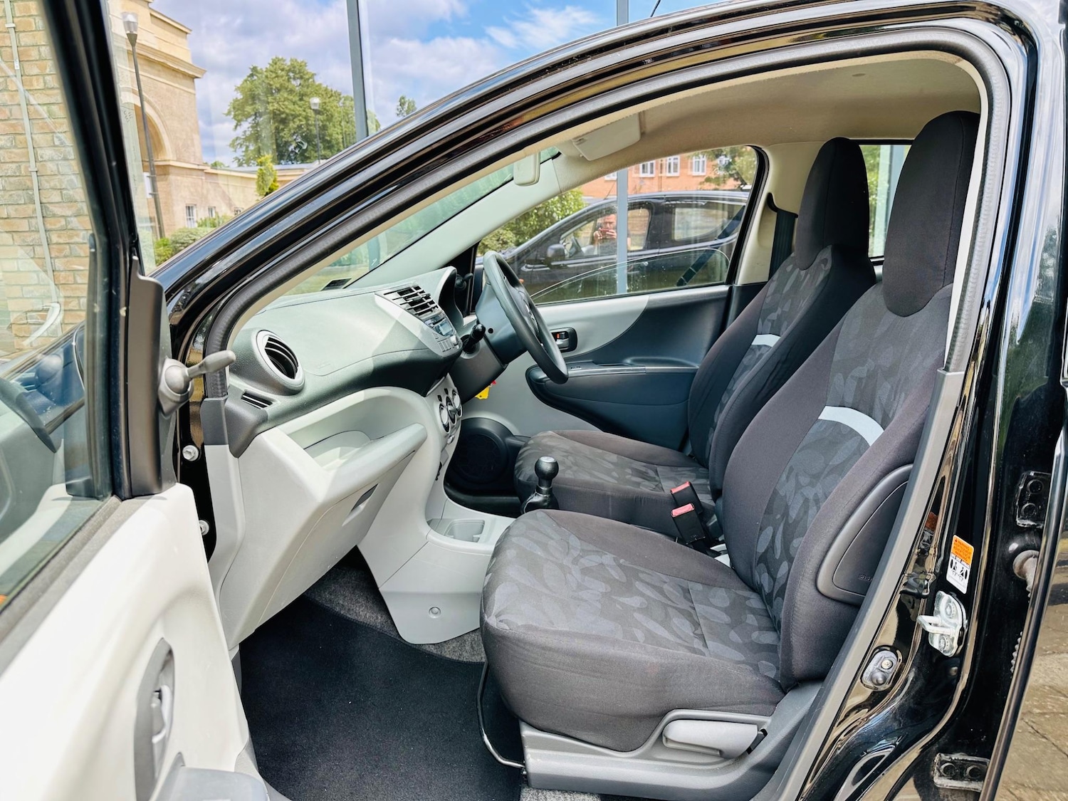 Vehicle 28