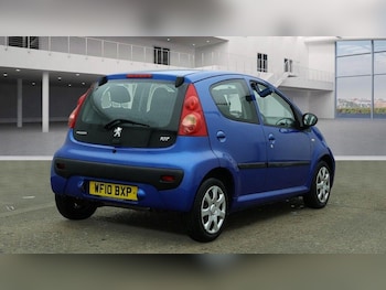 Used Peugeot 107 2010 for sale - 76036039: Photo