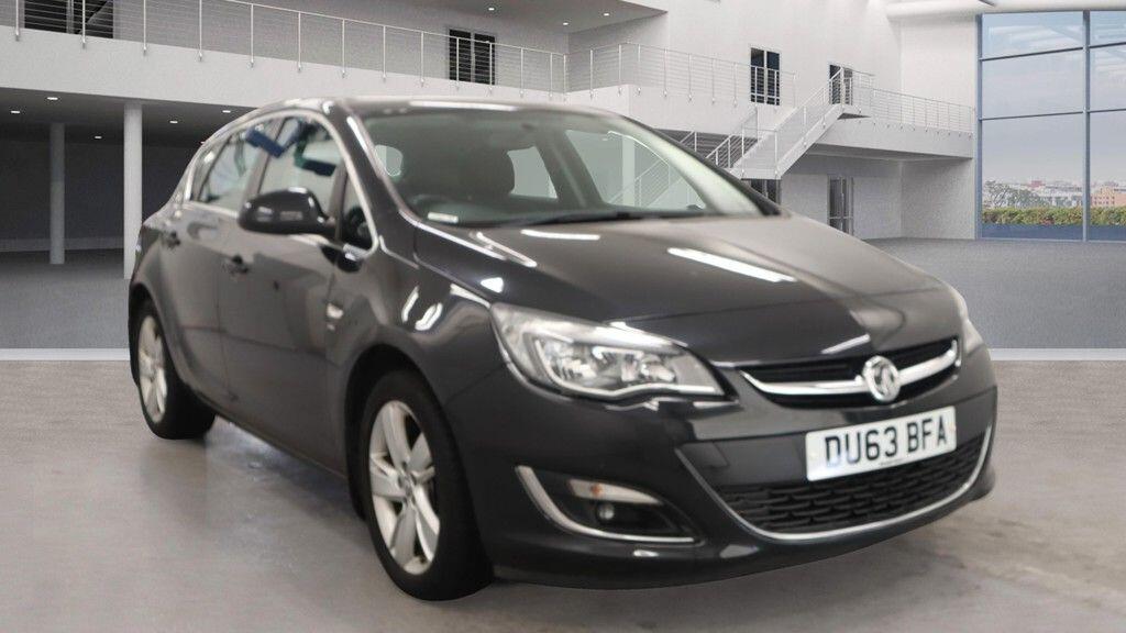 Used Vauxhall Astra for sale - 76472186: Photo 1