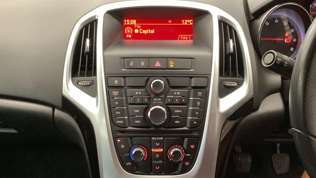 Used Vauxhall Astra for sale - 76472186: Photo 11