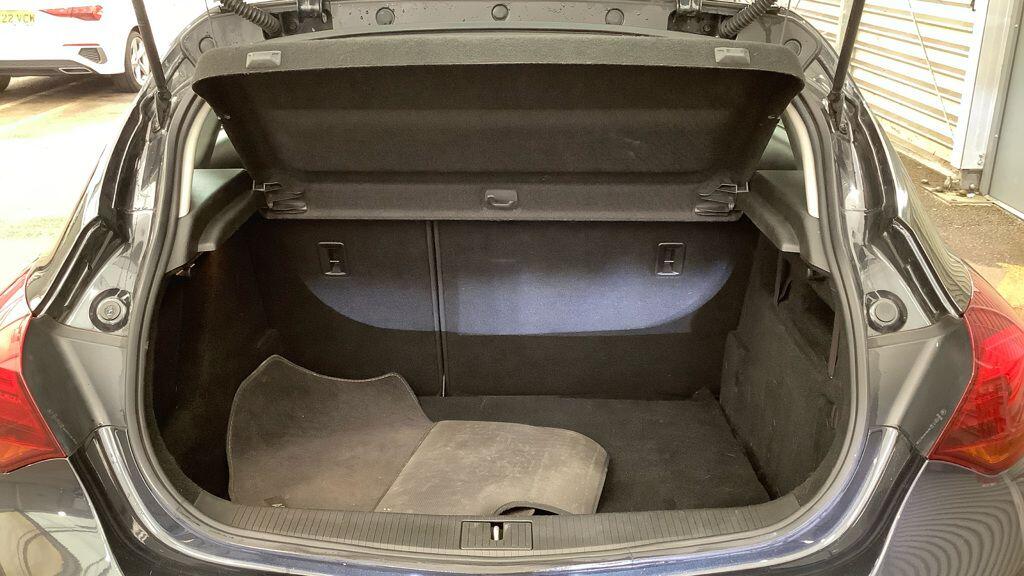 Used Vauxhall Astra for sale - 76472186: Photo 7
