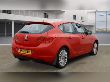 Used Vauxhall Astra 2011 for sale - 76485885: Photo