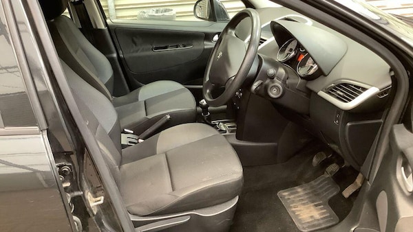 Used Peugeot 207 2009 for sale - 76295181: Photo 9