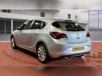 Used Vauxhall Astra 2013 for sale - 76213825: Photo