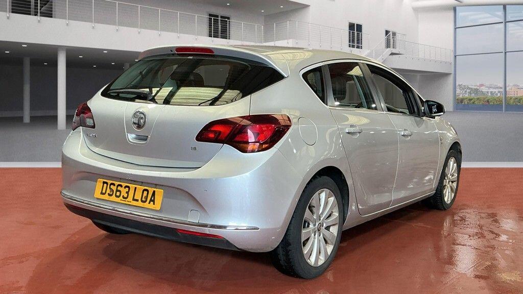 Used Vauxhall Astra 2013 for sale - 76213825: Photo 4
