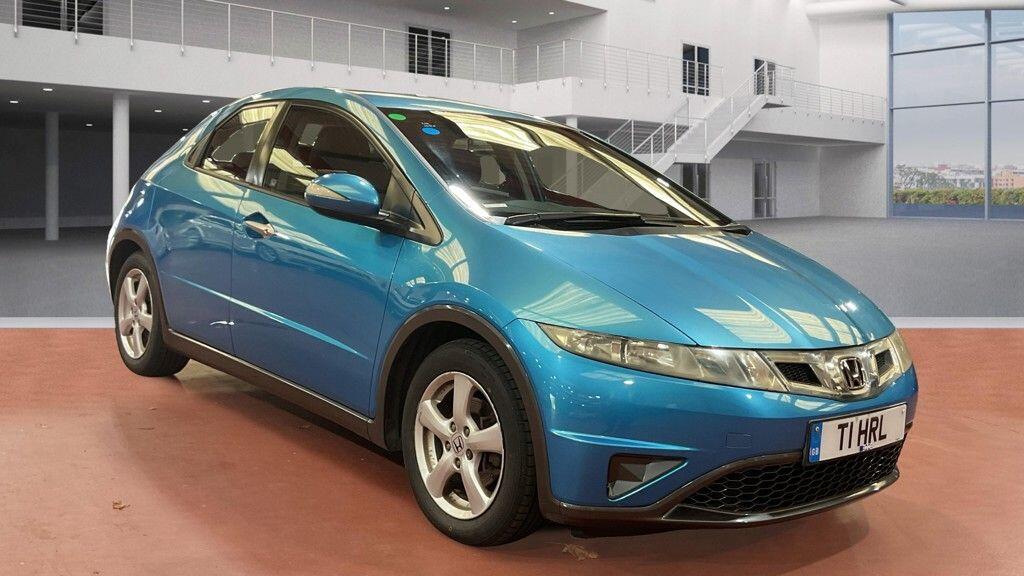 Used Honda Civic 2010 for sale - 76307456: Photo 1