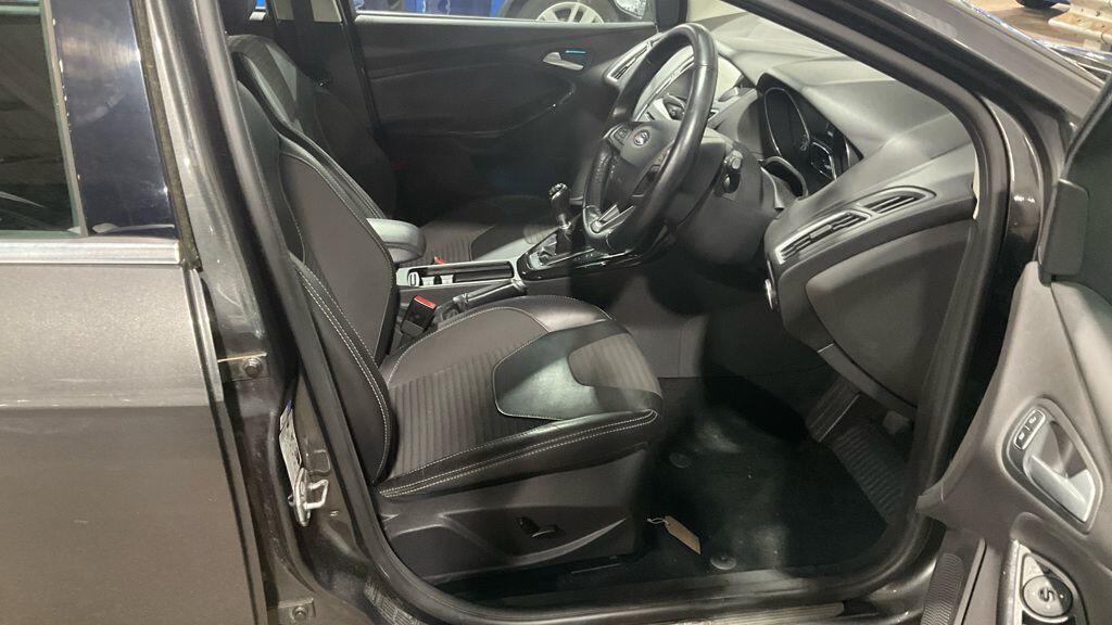 Used Ford Focus 2015 for sale - 76561302: Photo 10