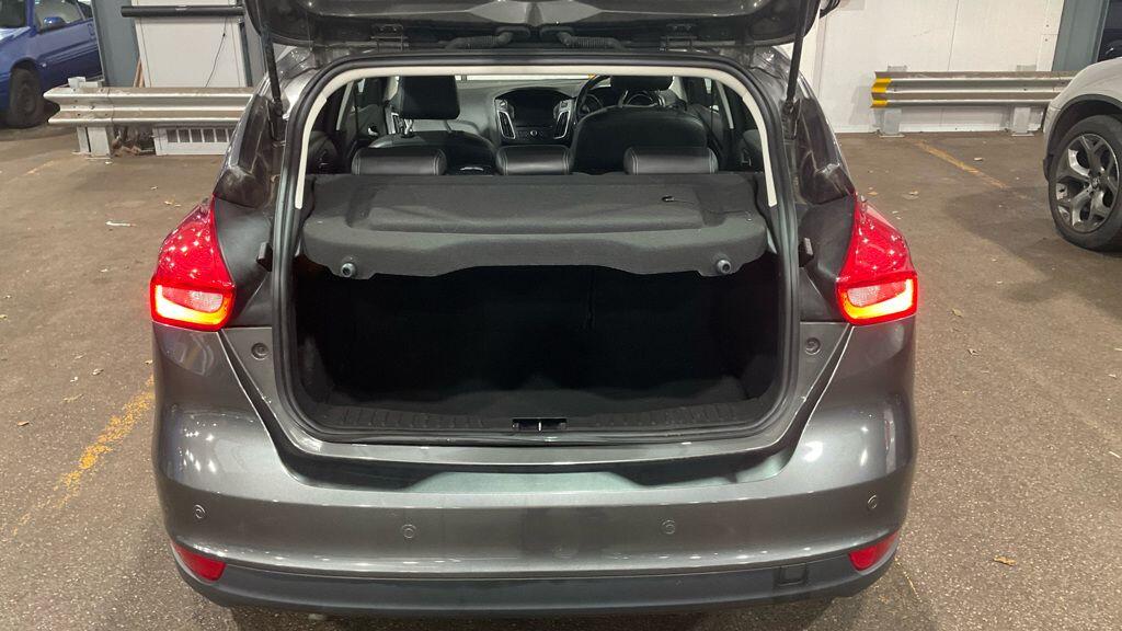 Used Ford Focus 2015 for sale - 76561302: Photo 8