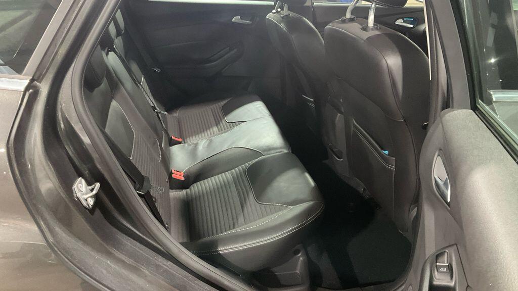 Used Ford Focus 2015 for sale - 76561302: Photo 9