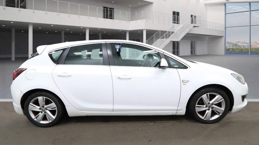 Used Vauxhall Astra for sale - 76485573: Photo 5