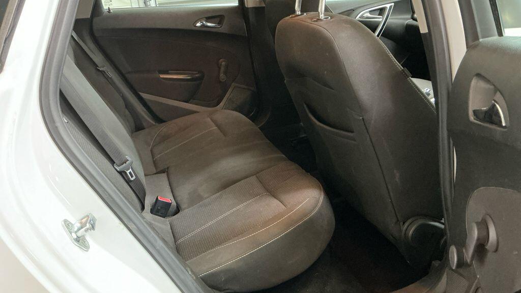 Used Vauxhall Astra for sale - 76485573: Photo 8