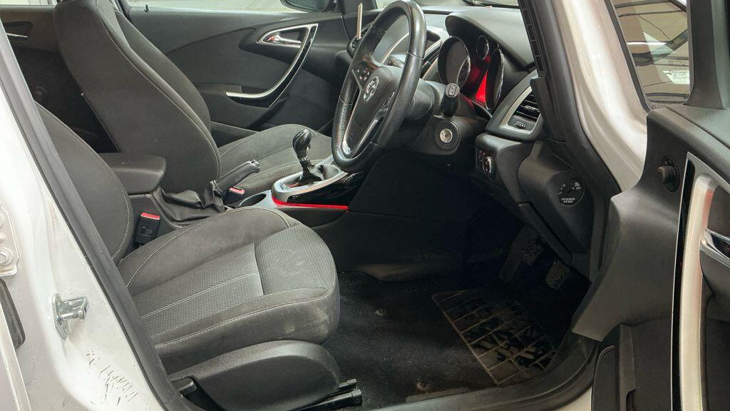 Used Vauxhall Astra for sale - 76485573: Photo 9