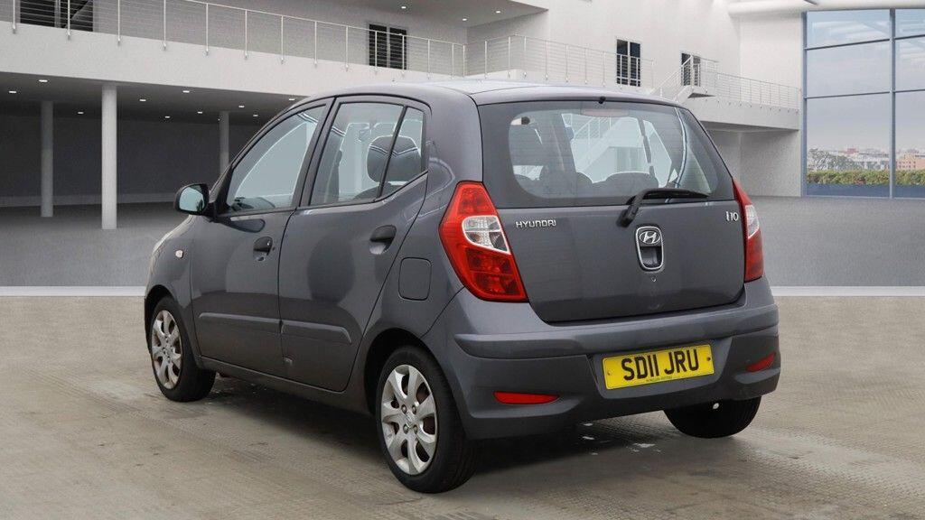 Used Hyundai i10 2011 for sale - 76728192: Photo 3
