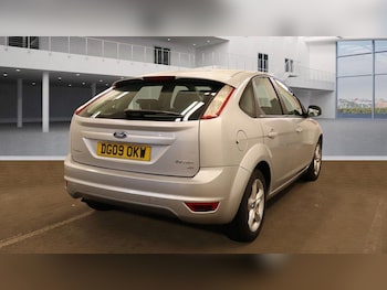 Used Ford Focus 2009 for sale - 76036084: Photo