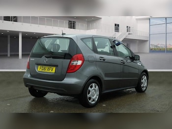 Used Mercedes-Benz A-Class 2011 for sale - 76036049: Photo