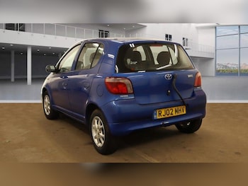 Used Toyota Yaris 2002 for sale - 76036053: Photo