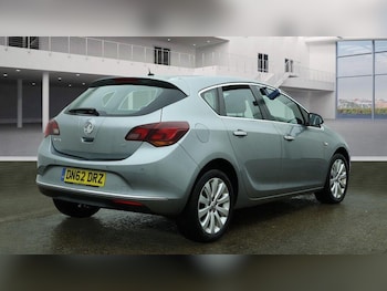 Used Vauxhall Astra 2012 for sale - 76036054: Photo