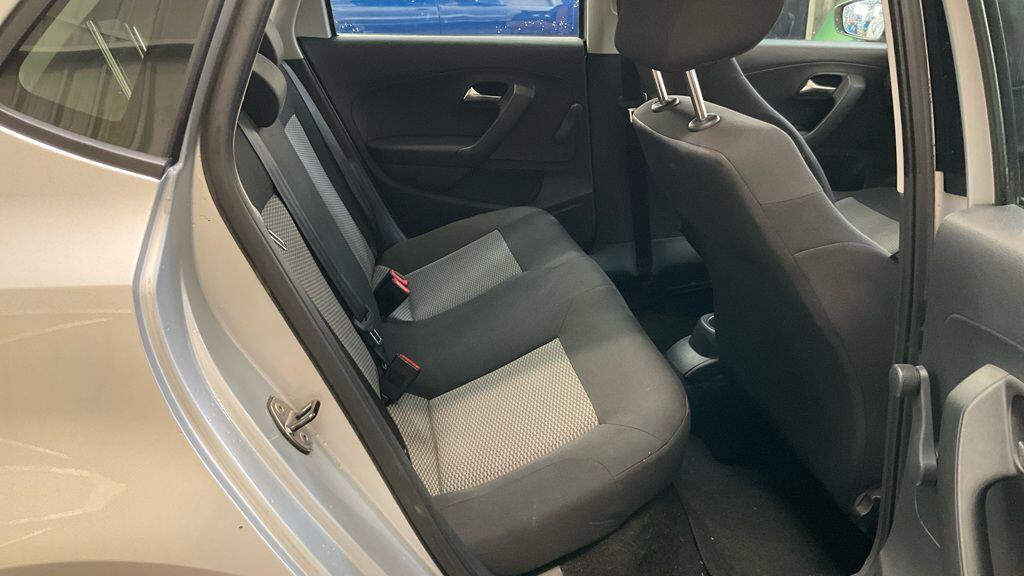 Vehicle 33