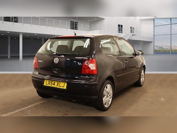 Used Volkswagen Polo 2004 for sale - 76886430: Photo