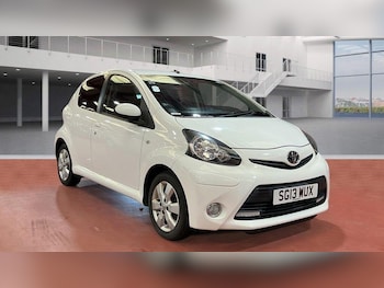 Used Toyota AYGO 2013 for sale - 76036117: Photo