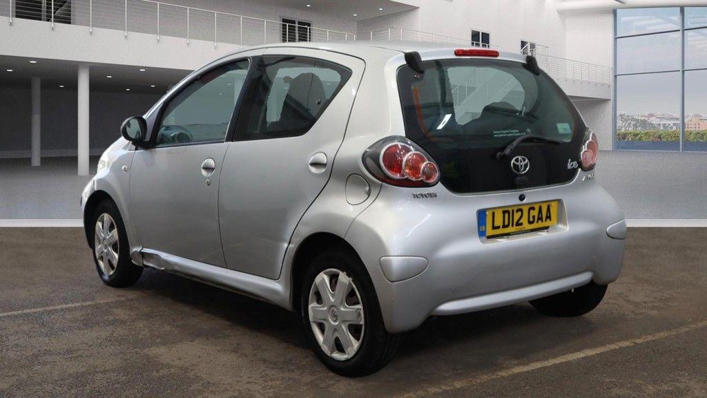 Used Toyota AYGO 2012 for sale - 76108385: Photo 3