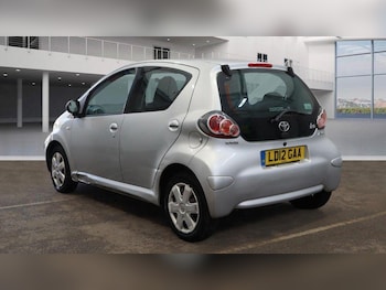 Used Toyota AYGO 2012 for sale - 76108385: Photo